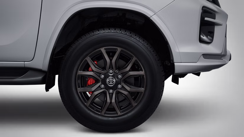 new-fortuner-gr-sport-ban