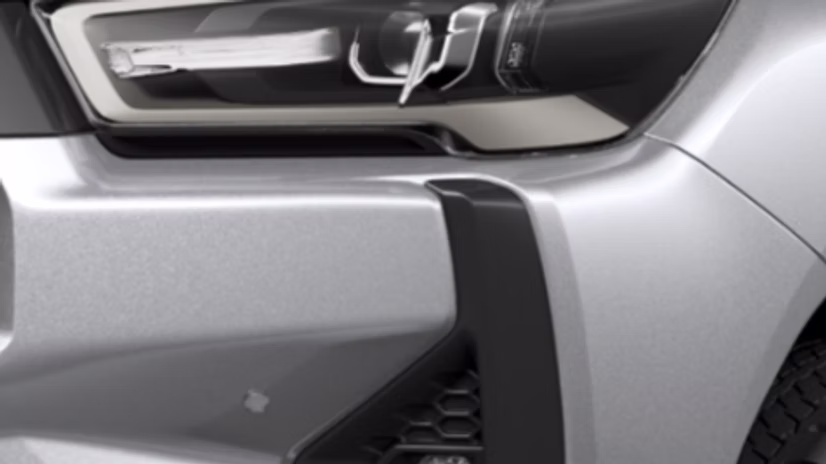 hilux-d-cab-front-lamp